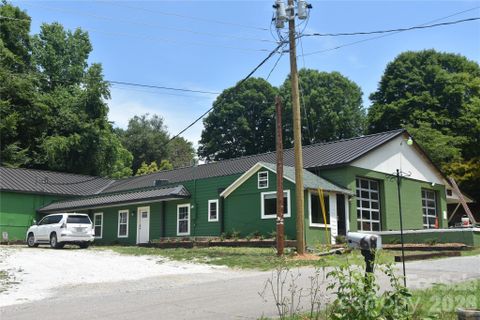 Homes in Marion, Marion