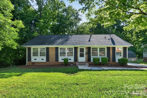 6820 Barrington Drive active home in Hope Valley, Charlotte, NC