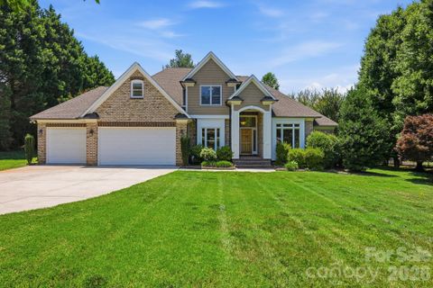 118 Broadbill Drive active home in Woodland Hills, Mooresville, NC