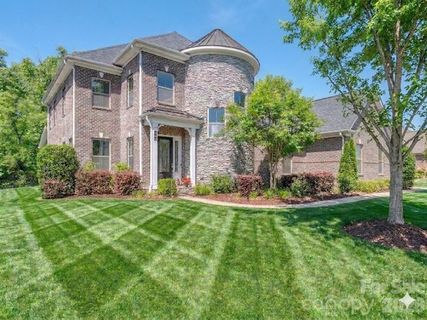 121 Enclave Boulevard active home in The Falls At Weddington, Weddington, NC