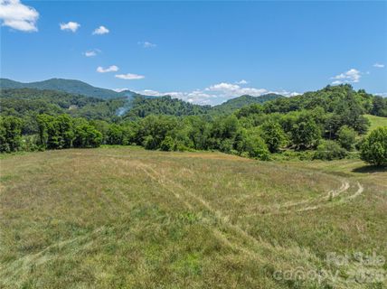 Homes in Barbers Orchard, Waynesville