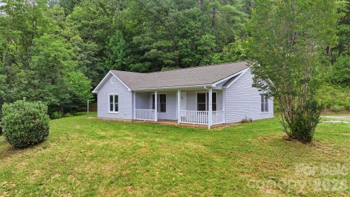 43 Willdee Way pending home in Painter Place, Sylva, NC