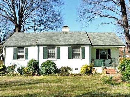 822 Sedgefield Road active home in Sedgefield, Charlotte, NC