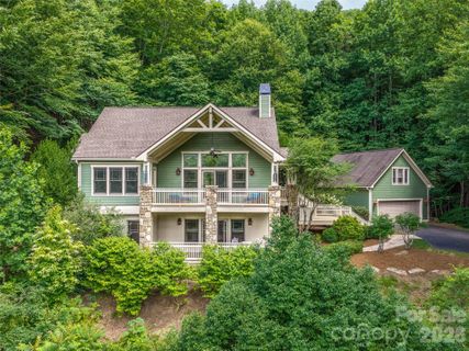 890 Stoney Stream Lane pending home in Avery Park, Arden, NC