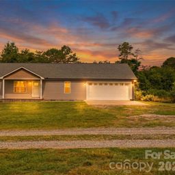 127 Quiet Acres Trail