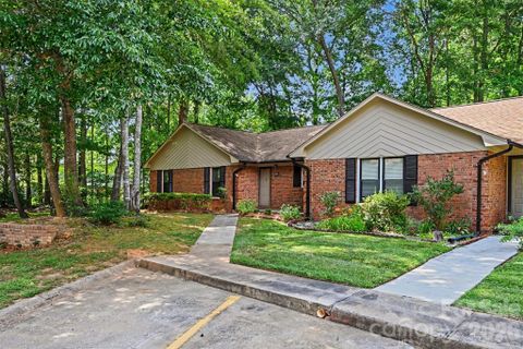 Homes in Ashebrook Villas, Fort Mill