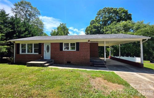 2831 Beechwood Circle
