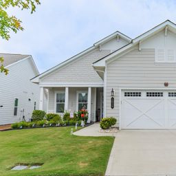 1019 Carlyle Lane