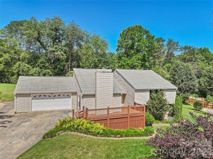 519 Nellie John Drive