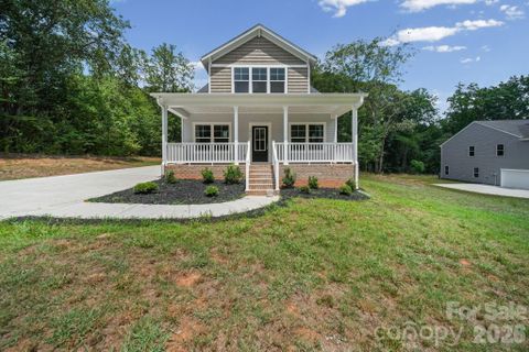 1410 Hubbard Terrace pending home in Woodland Acres, Shelby, NC