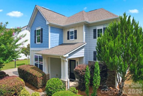 1855 Shadow Lawn Court active home in Springfield, Fort Mill, SC