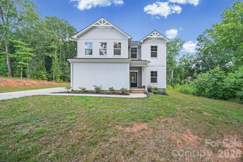 Homes in Woodland Acres, Shelby