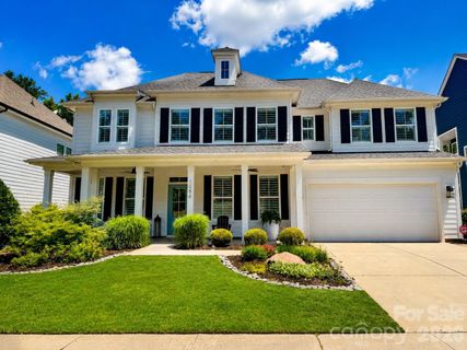 1086 Weir Court active home in Masons Bend, Fort Mill, SC