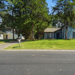 11813 Moonridge Drive