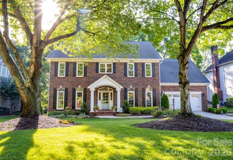 15916 Northstone Drive pending home in Northstone, Huntersville, NC