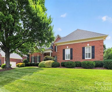 6907 Meadow Run Lane pending home in Kensington At Ballantyne, Charlotte, NC