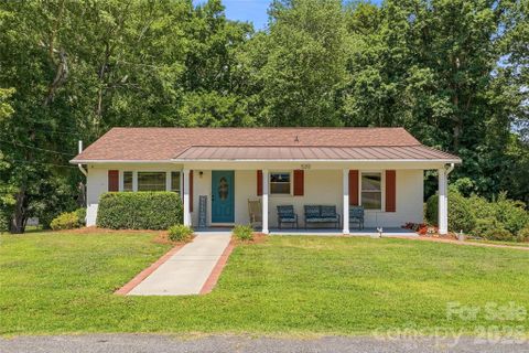 520 Eastway Avenue pending home in Eastway Village, Kannapolis, NC