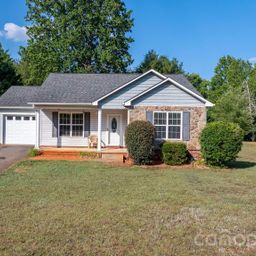 3844 Bridle Path Drive