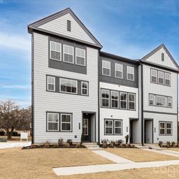3013 Circles End