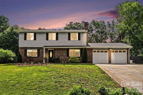 Homes in Shadow Lake, Charlotte