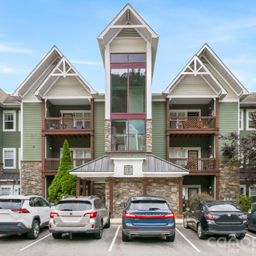 1000 Olde Eastwood Village Boulevard