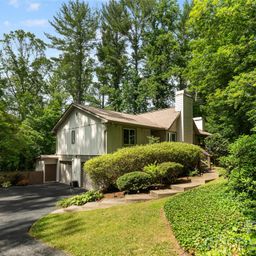 16 Canterbury Drive