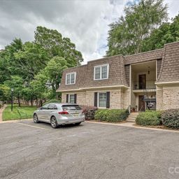 2233 Rexford Road