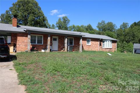 3232 Kingview Place