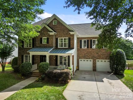 16119 Hallaton Drive pending home in MacAulay, Huntersville, NC
