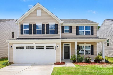 3030 Streamside Drive pending home in The Farm At Riverpointe, Davidson, NC