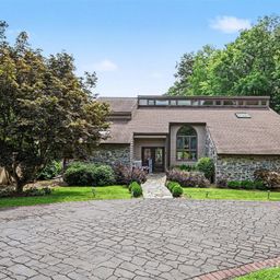 4444 3rd Street Lane