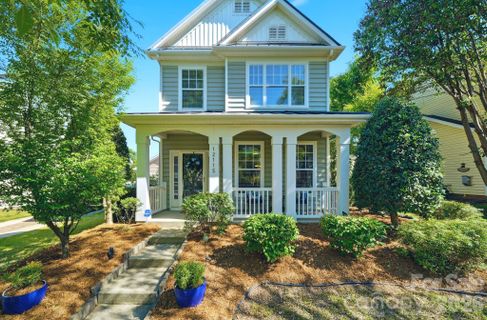 12115 Monteith Grove Drive pending home in Monteith Place, Huntersville, NC