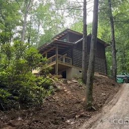 5 Marion Drive