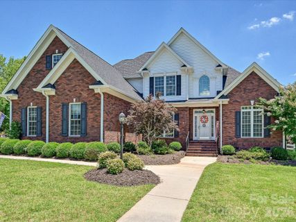 305 Spurs Court active home in Miller Pond, Rock Hill, SC