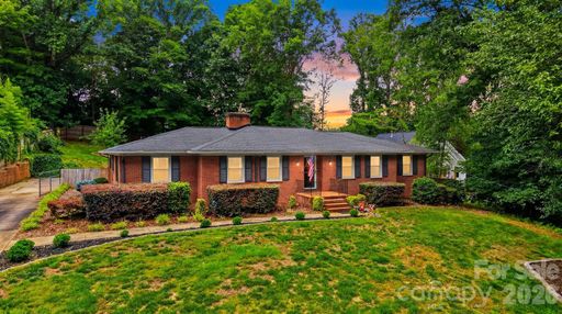 115 Wedgewood Drive active home in Riverpark, Morganton, NC