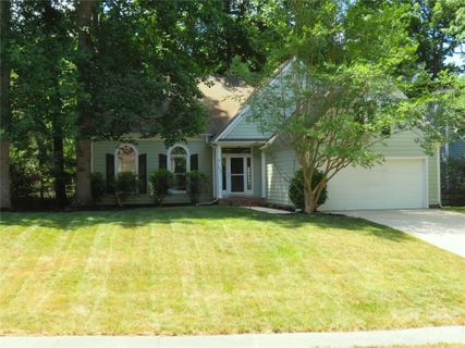 1843 Tanfield Drive pending home in Annecy, Matthews, NC