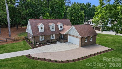 Homes in Providence Woods, Matthews