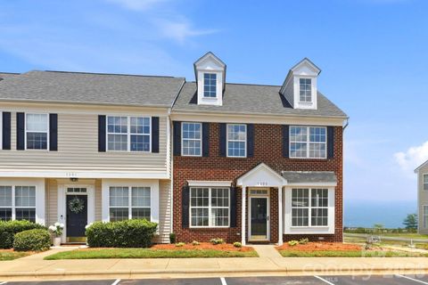 7593 Bluff Point Lane
