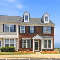 7593 Bluff Point Lane
