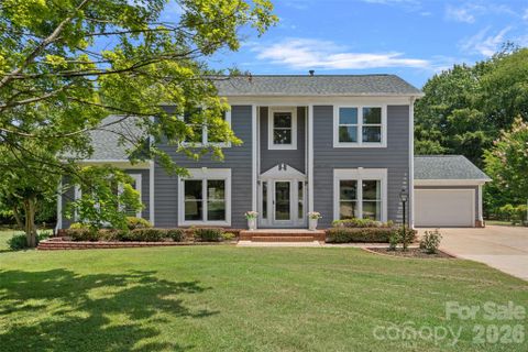 19226 Brookgreen Garden Place pending home in Magnolia Estates, Cornelius, NC
