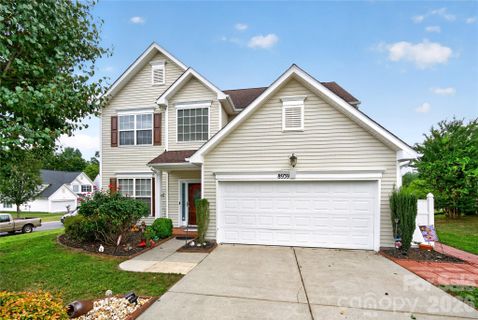 Homes in Keeneland, Charlotte