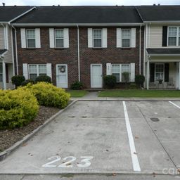 223 Linkside Court