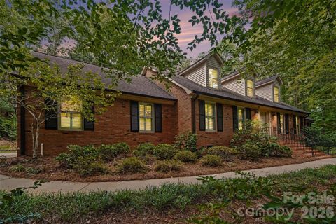 215 Chedworth Court pending home in Town Creek, Concord, NC