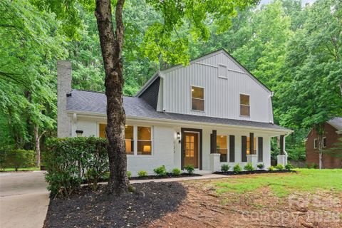 700 Tadlock Place pending home in Sardis Forest, Matthews, NC