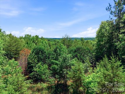 602 Low Valley Way active home in The Coves Mountain River Club, Lenoir, NC