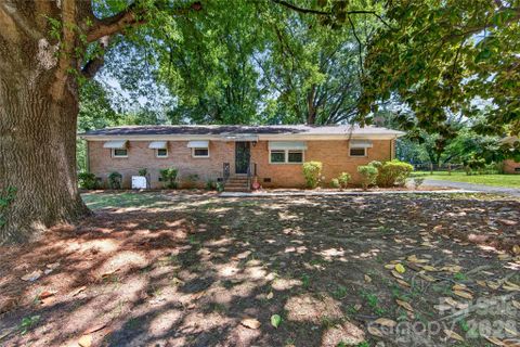 4400 Hamilton Circle