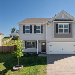 907 Newport Court