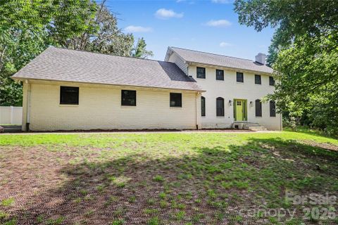 227 Dileen Drive