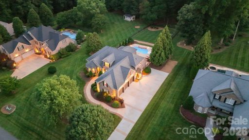 160 Riverchase Lane