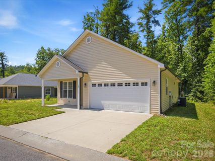 196 Eagles Landing